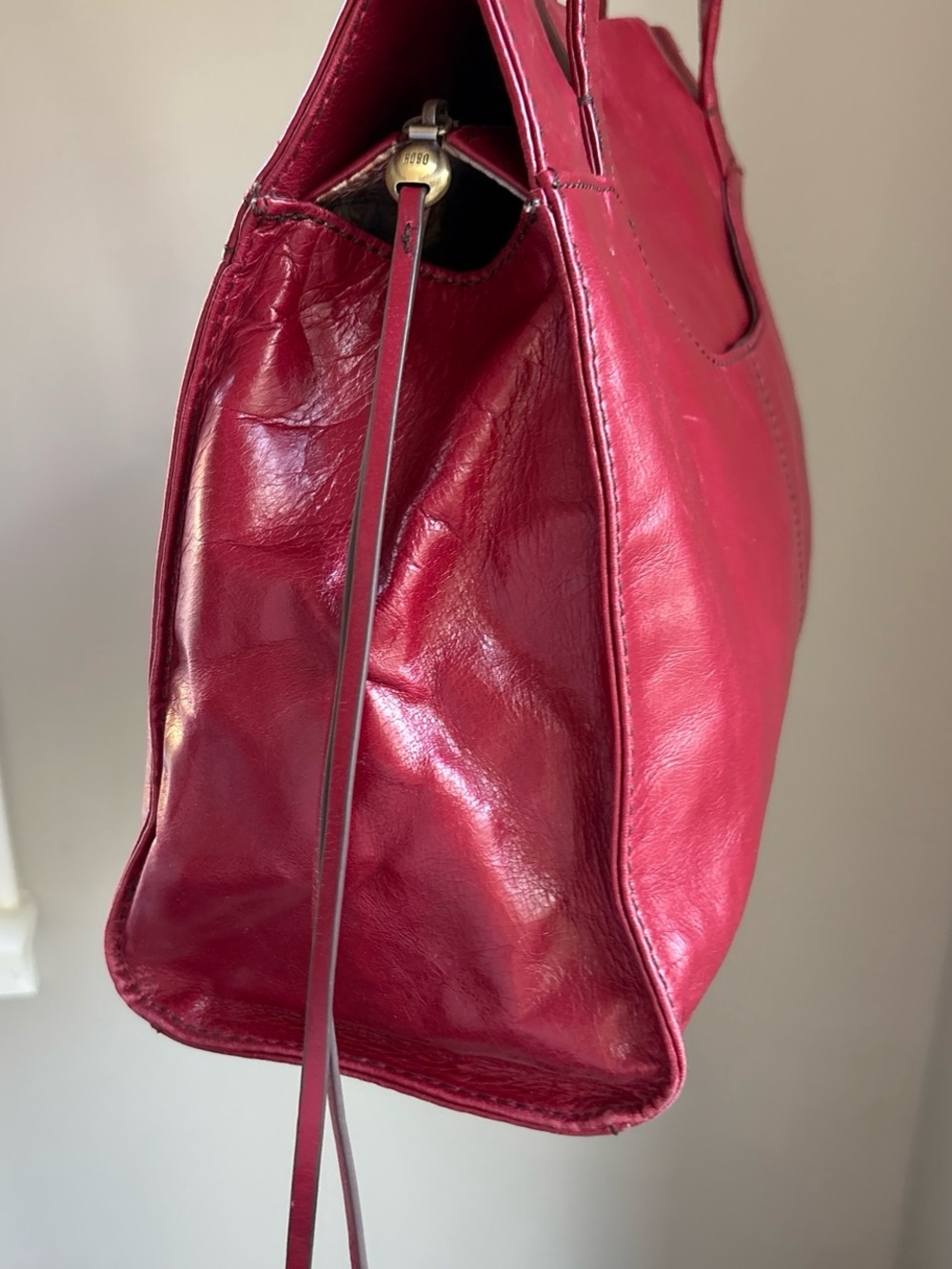 HOBO Red Leather Shoulder Bag with boho vibe floral interior - Picture 4 of 7